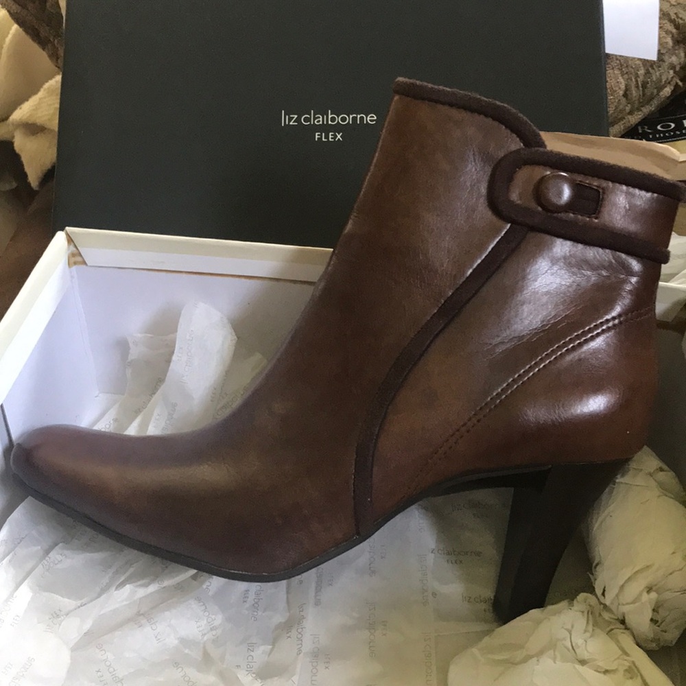 Brand New Liz ankle boots